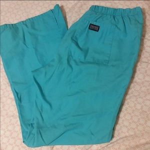 Cherokee scrub bottoms .Medium